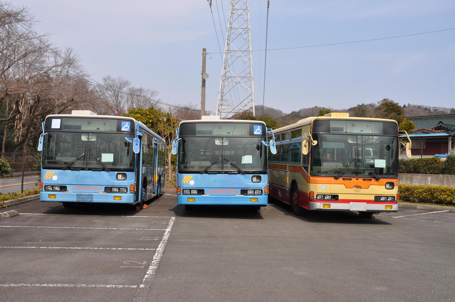 神奈中、津久井神奈交】古参車が相次ぎ勇退: 乗り物彼方此方（のりものあちこち）